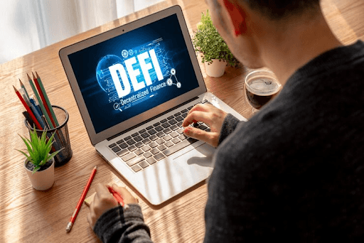 DeFi 2025: The Ultimate Guide to Earning, Borrowing & Trading Without Banks